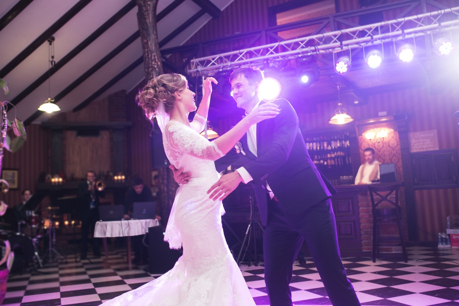 Brisbane Wedding DJs